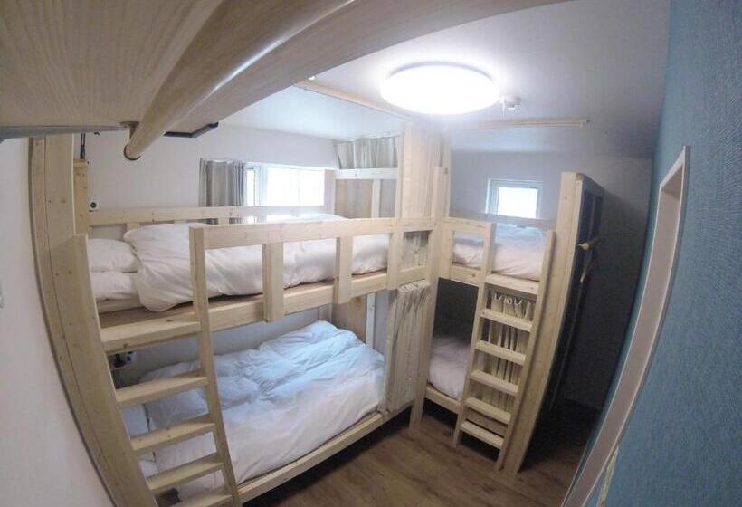 エコノミー４人部屋, Niseko Kashinoya   Hostel