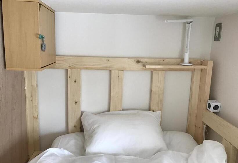 ルームシェアのワンベッド, Niseko Kashinoya   Hostel
