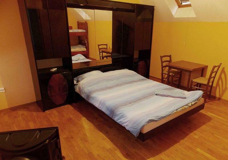 اتاق استاندارد, Hostel Kavala