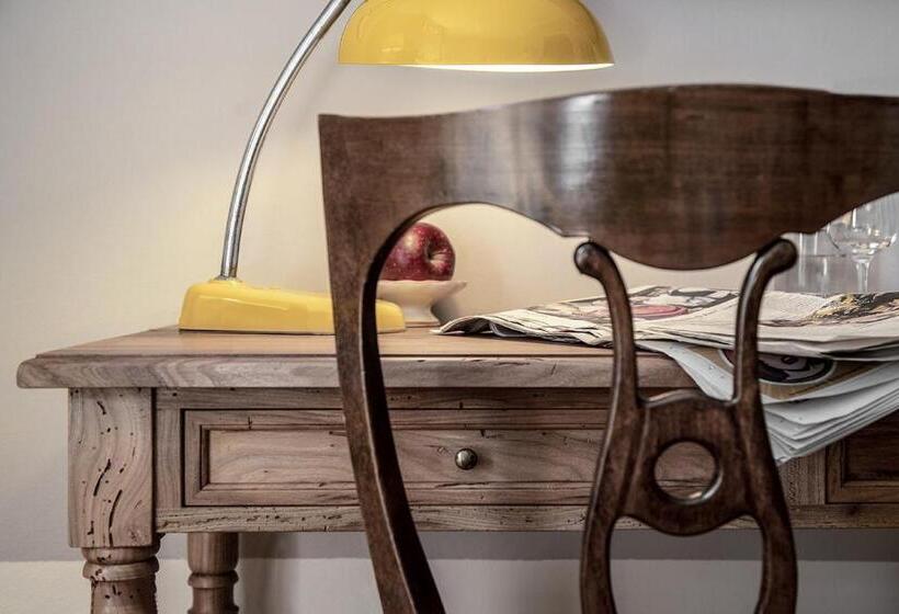 חדר דלוקס, Albergo Posta Marcucci