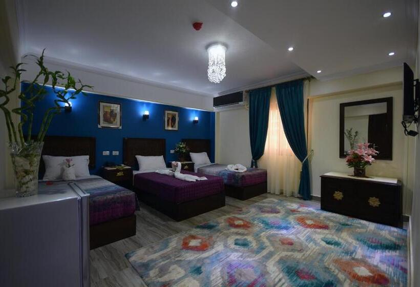 اتاق استاندارد سه نفره, Amin