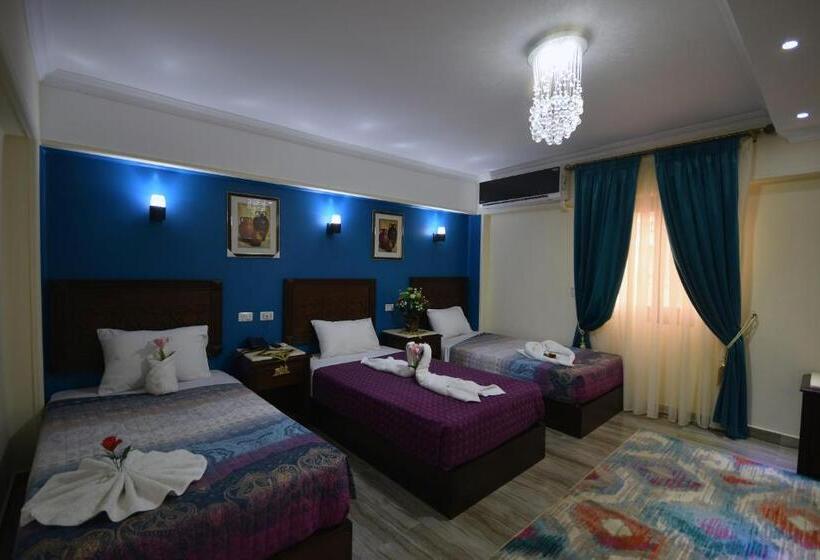 اتاق استاندارد سه نفره, Amin