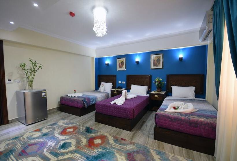 اتاق استاندارد سه نفره, Amin