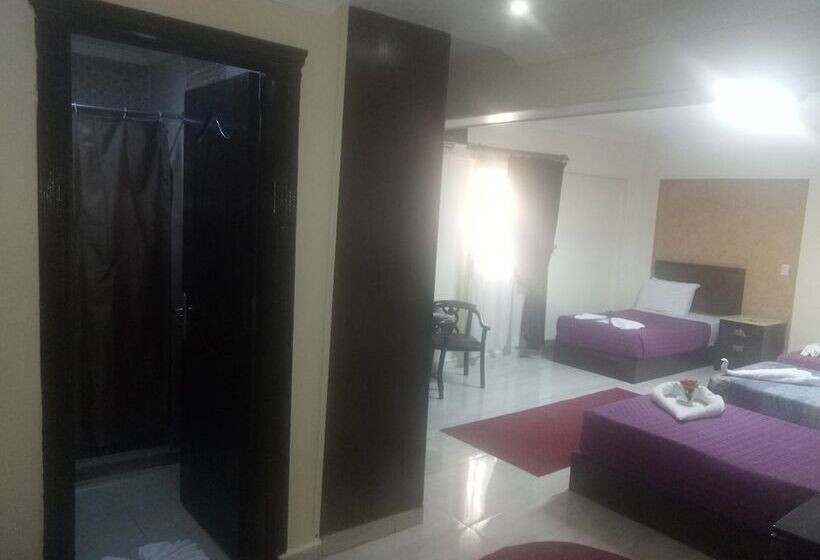 اتاق استاندارد چهار تخته, Amin