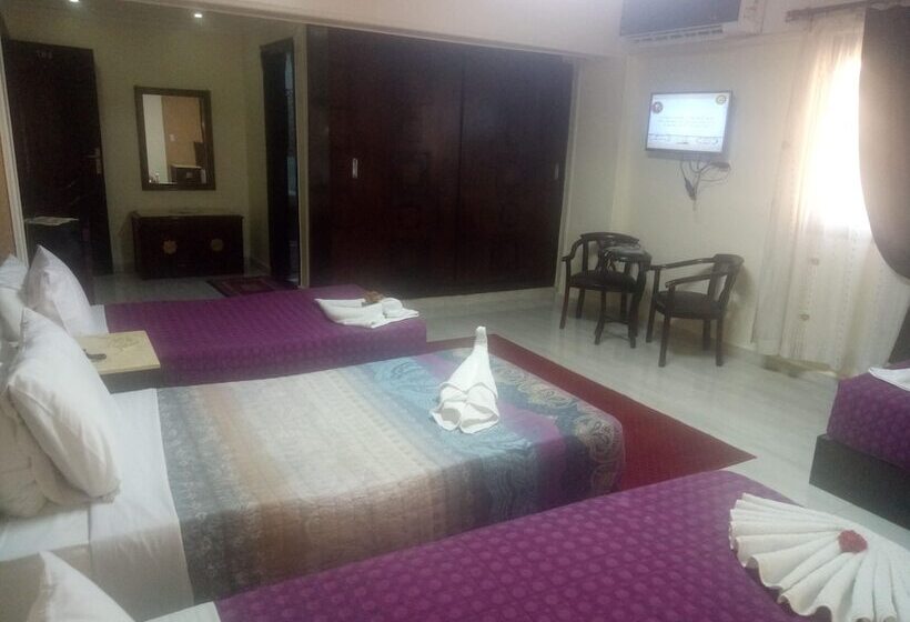 اتاق استاندارد چهار تخته, Amin