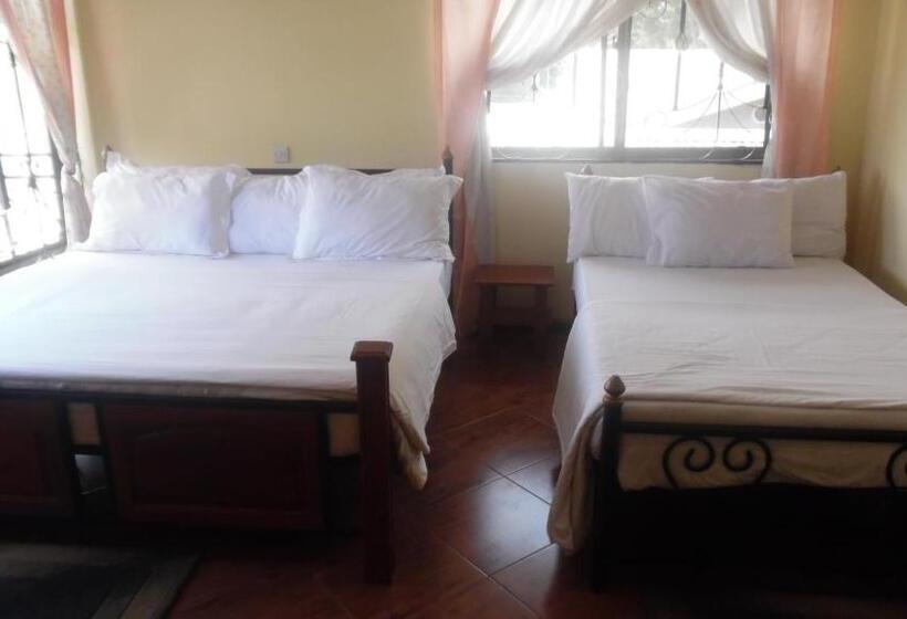 اتاق استاندارد سه تخته با بالکن, Bright Star