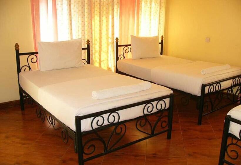 اتاق استاندارد سه تخته با بالکن, Bright Star