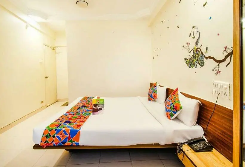 デラックスルーム, Fabexpress Karishma   Nr Kem Hospital