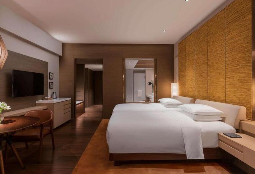 Номер Клуб, Hyatt Regency Xiamen Wuyuanwan