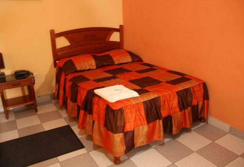 غرفة قياسية حمام مشترك, Mi Casa