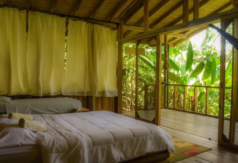 Deluxe room with river view, Pacuare Outdoor Center
