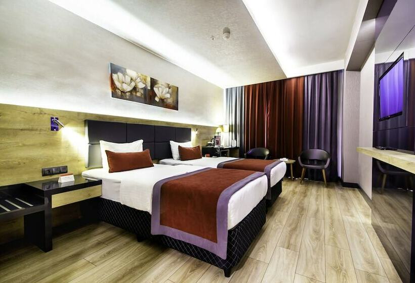 Номер Стандарт, Ramada Encore Gebze