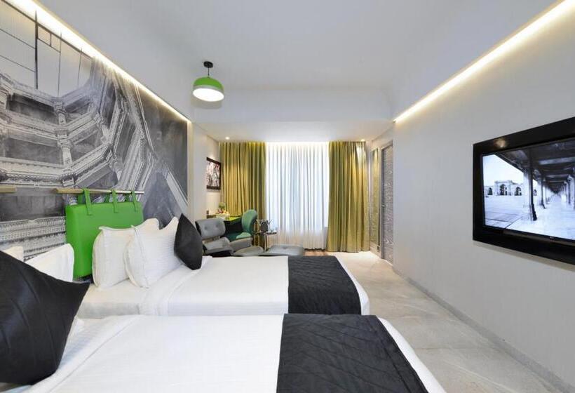 高级客房, Regenta Central Antarim Ahmedabad