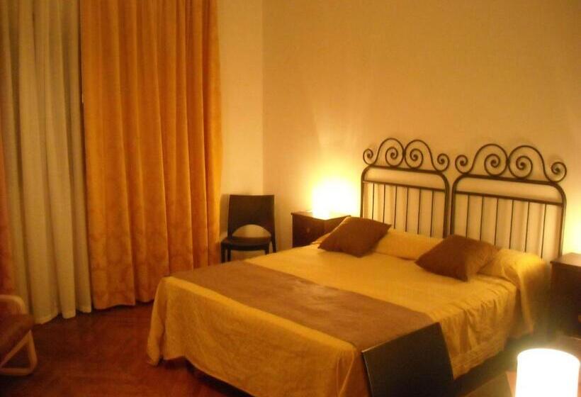 스탠다드 트리플 룸, Locazione Turistica Sansevero Venice