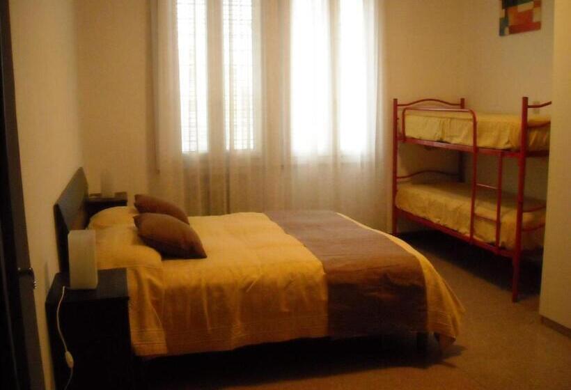 4인용 스탠다드 룸, Locazione Turistica Sansevero Venice