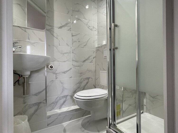 اتاق استاندارد سه نفره, Fasthotel Roissy   Saint Witz