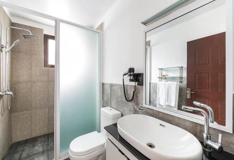 Номер Deluxe, Fox Jaffna