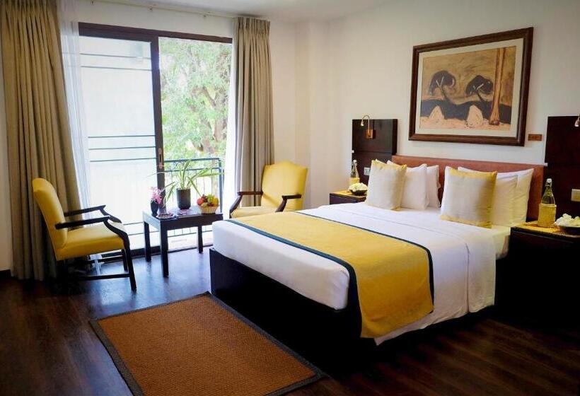 Номер Deluxe, Fox Jaffna