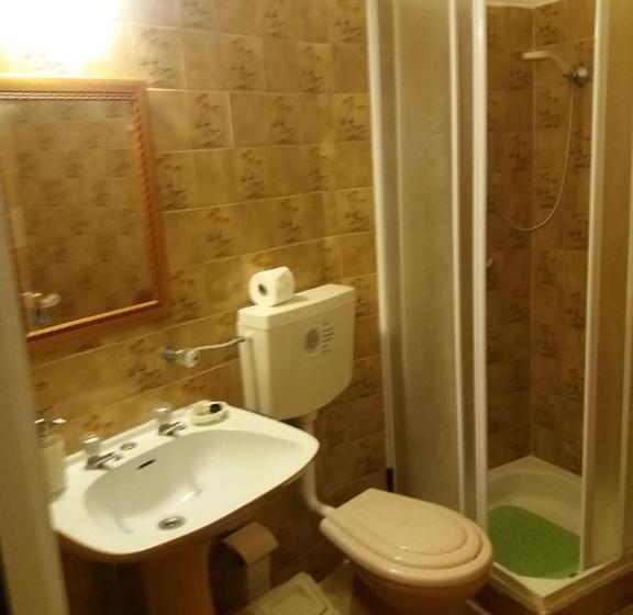 חדר משפחתי, Guest House Pacifica