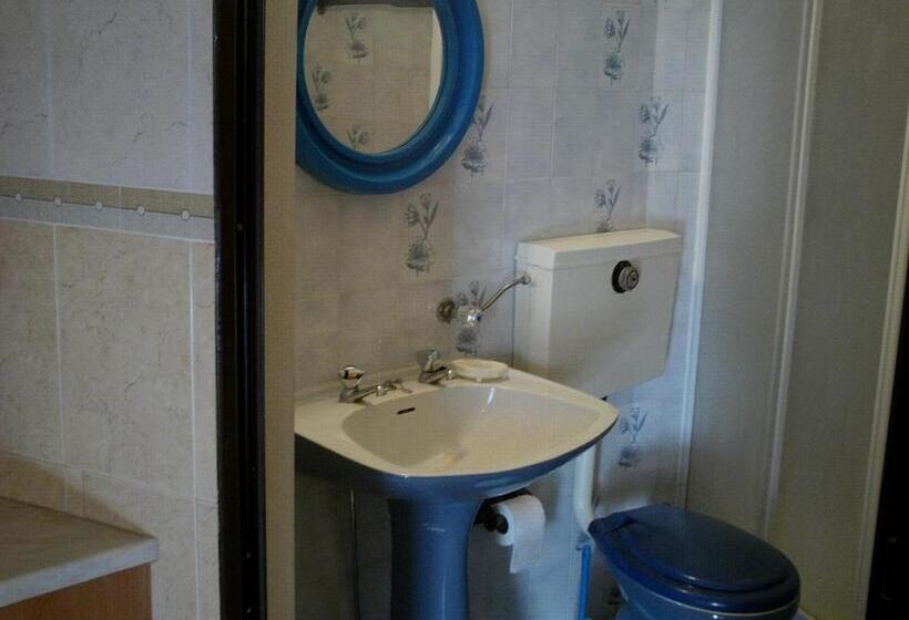 חדר משפחתי, Guest House Pacifica