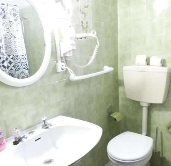 Номер Стандарт Трехместный, Guest House Pacifica