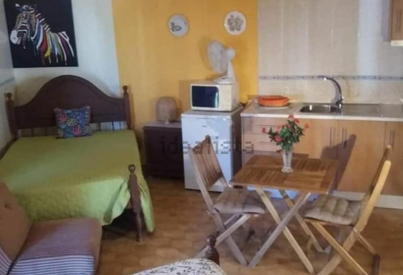 חדר משפחתי, Guest House Pacifica