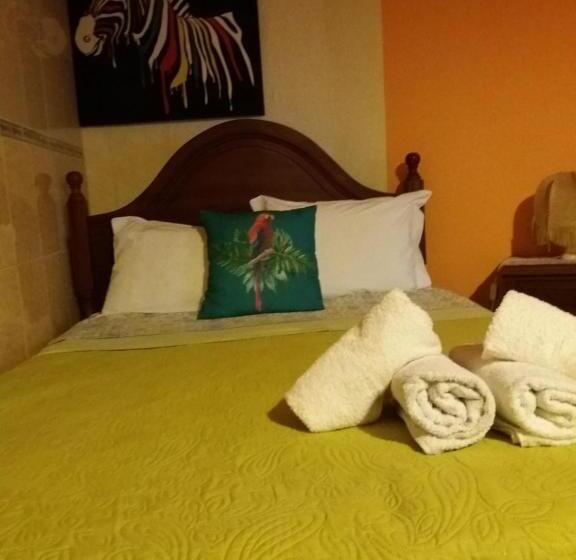 חדר משפחתי, Guest House Pacifica