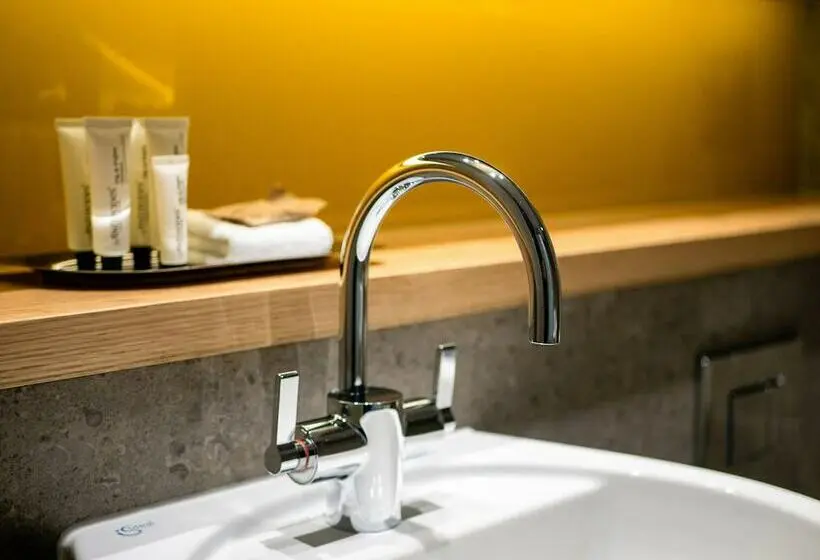 デラックスルーム, Apex City Of Bath