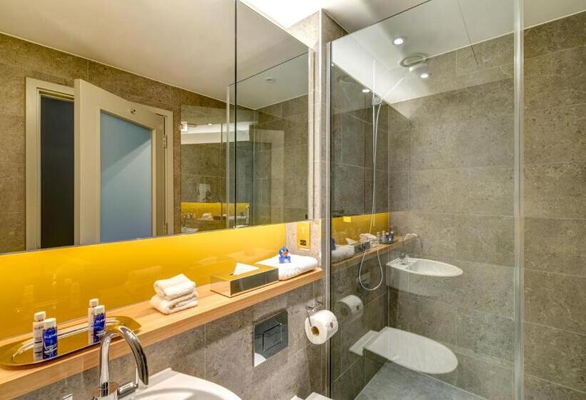 Номер Стандарт с Балконом, Apex City Of Bath