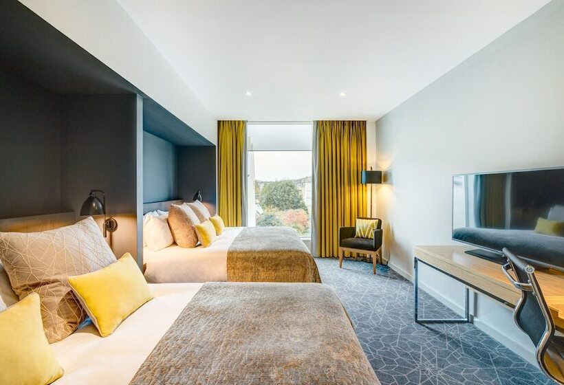 Семейный Номер, Apex City Of Bath