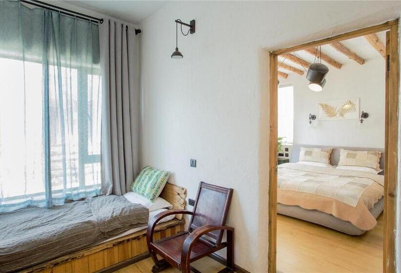 패밀리 룸 가든 전망, Hidden