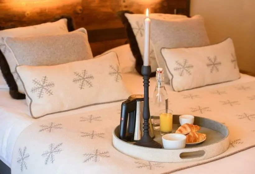 اتاق استاندارد چهار تخته, Hôtel Neste De Jade