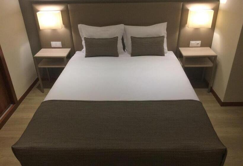 غرفة قياسية لذوى الاحتياجات الخاصة, Ponte Sor