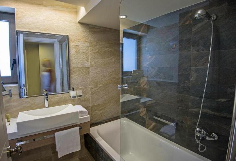 オーシャンビュースーペリアースイート, Swell Boutique