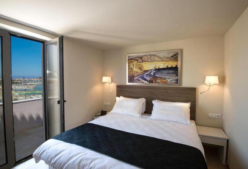 2 Bedrooms Suite Sea View, Swell Boutique