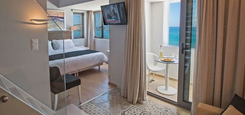 2 Bedrooms Suite Sea View, Swell Boutique