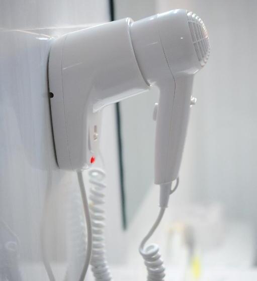 Номер Deluxe, Tomreik