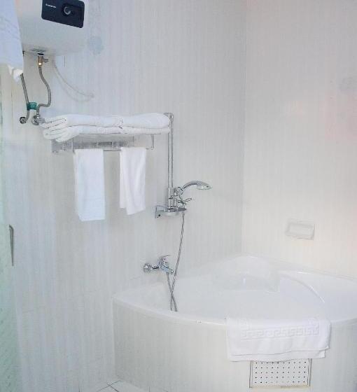 Президентский Люкс, Tomreik