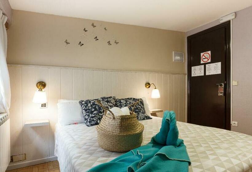 اتاق یک نفره پایه با سرویس بهداشتی مشترک, Pensión Úbeda