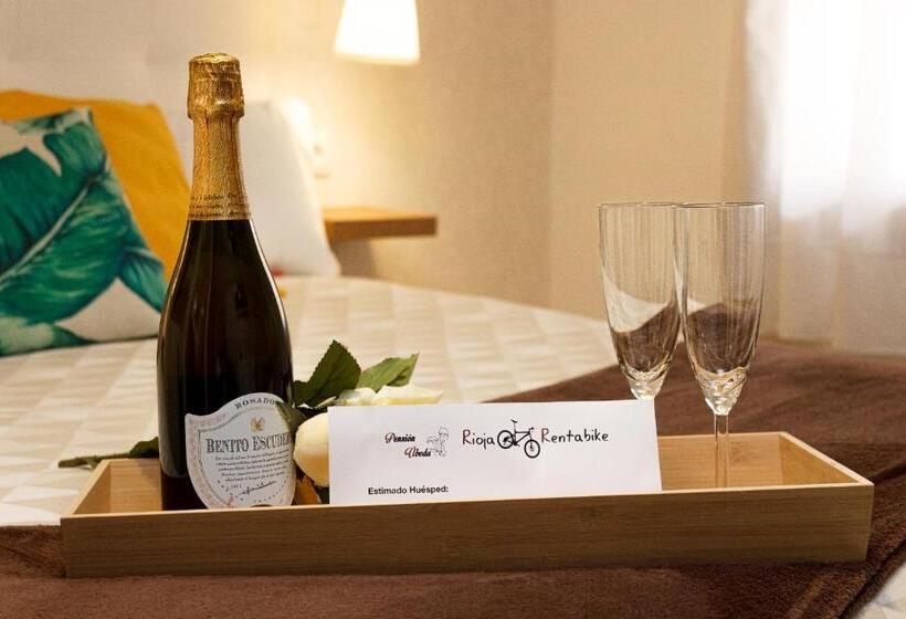 اتاق لوکس, Pensión Úbeda