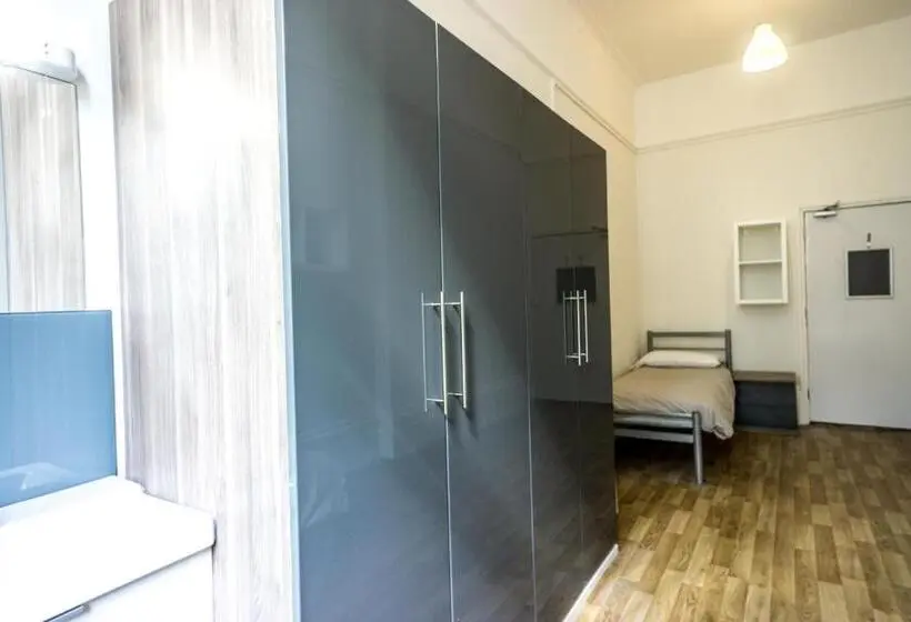 تختخواب در اتاق مشترک, Sandeman Allen Hostel