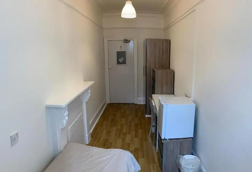 اتاق استاندارد یک تخته با سرویس بهداشتی مشترک, Sandeman Allen Hostel