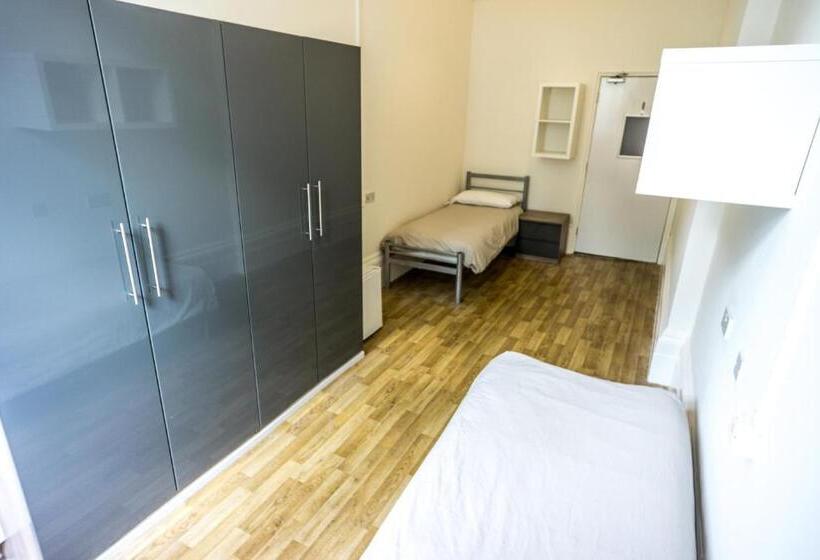 اتاق استاندارد با سرویس بهداشتی مشترک, Sandeman Allen Hostel