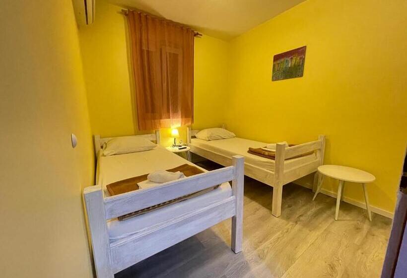 Номер Стандарт, Tequila Bar Hostel