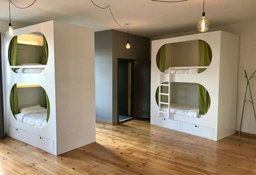 تختخواب در اتاق مشترک, Urban Garden Porto Central Hostel
