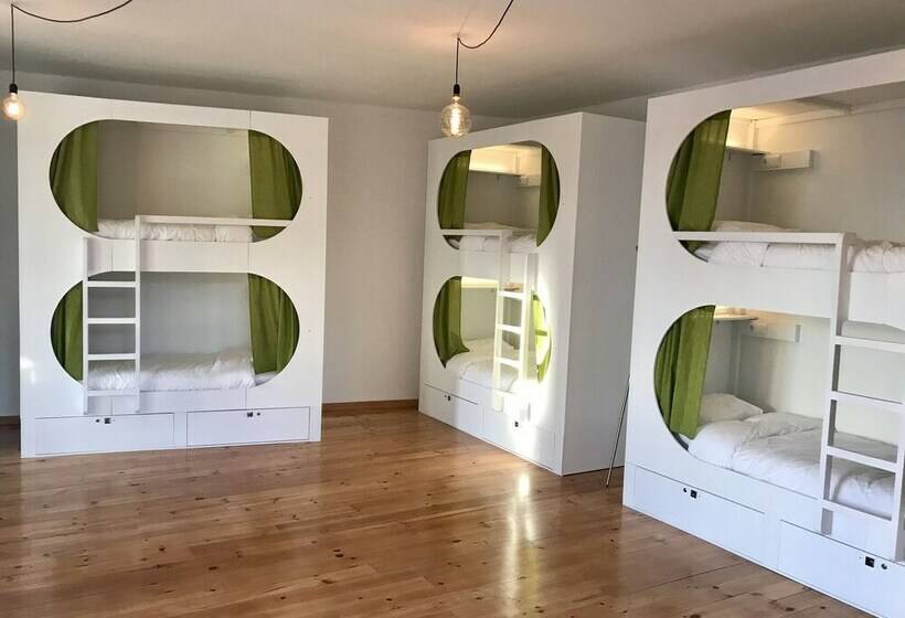 מיטה בחדר משותף, Urban Garden Porto Central Hostel