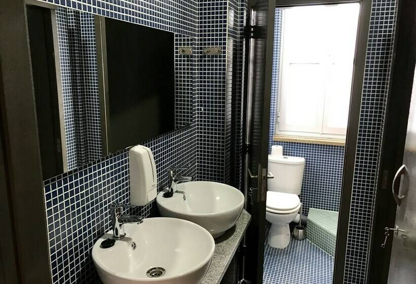 تختخواب در اتاق مشترک, Urban Garden Porto Central Hostel