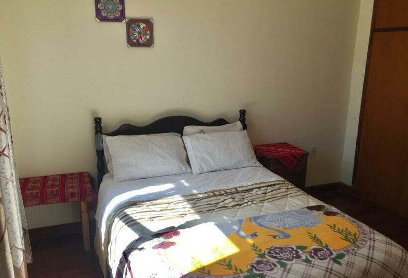 اتاق استاندارد, Spanish Friends