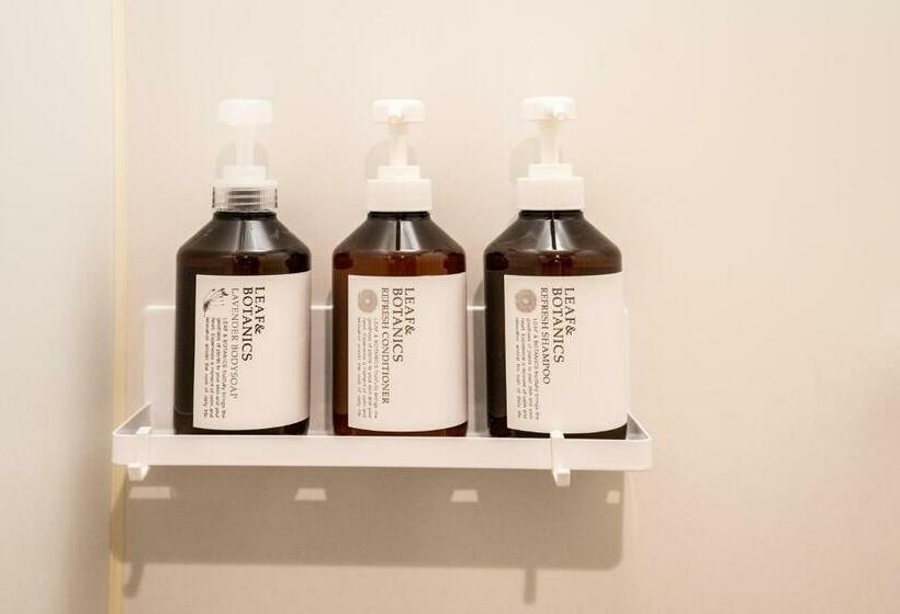 חדר אקונומי יחיד, Fan! Aburatsu