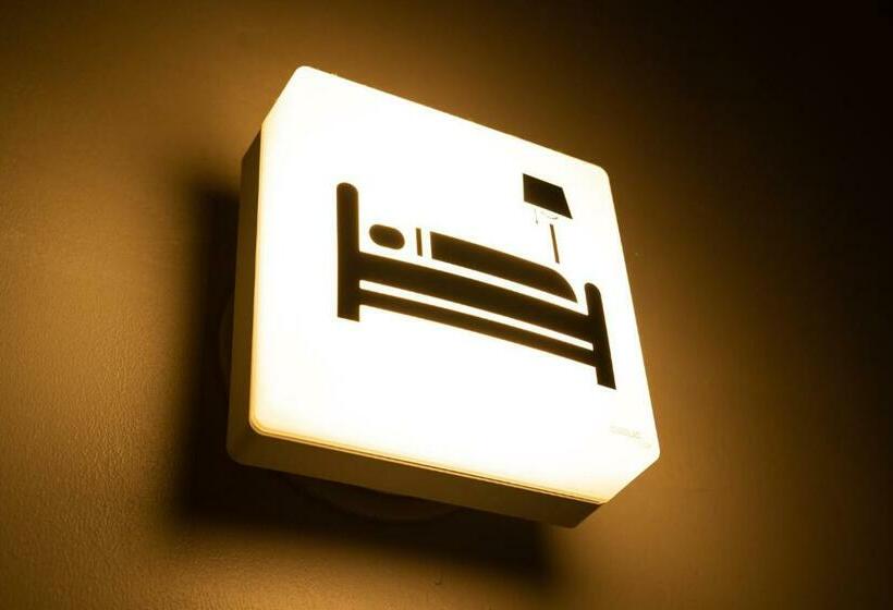 חדר אקונומי יחיד, Fan! Aburatsu